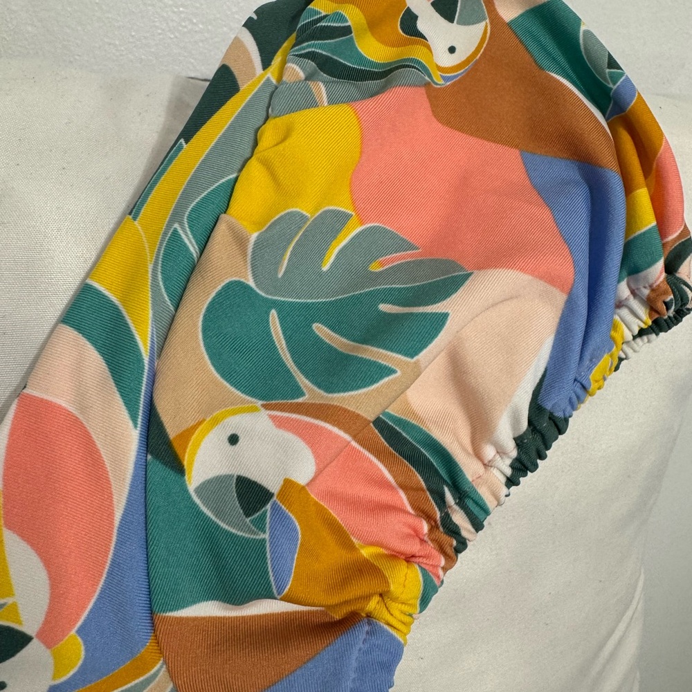 NWT Volcom Parrotise Floral Puff Sleeve Swim Crop Top - Picture 6 of 8